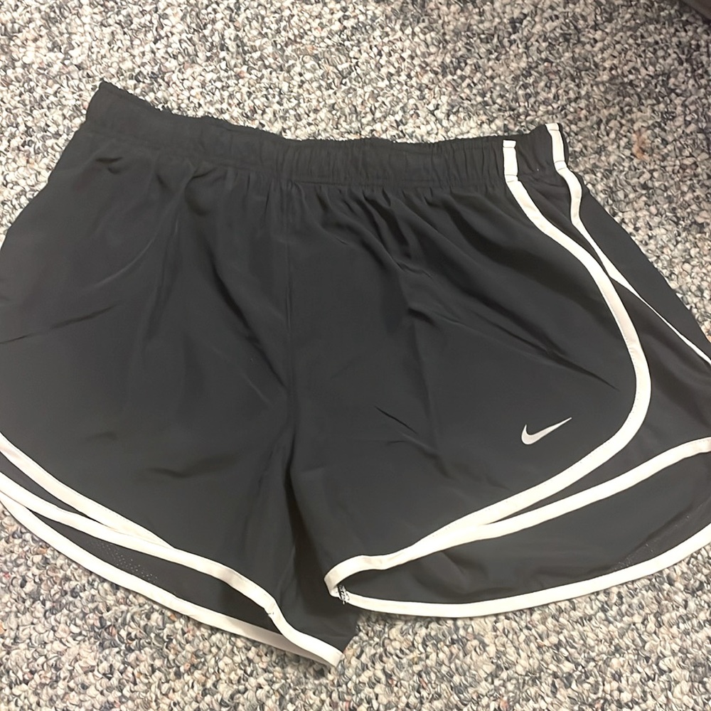 Woman’s medium nike running shorts